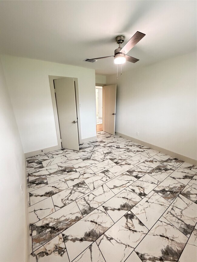 Photo - 7007 Pine Grove Dr