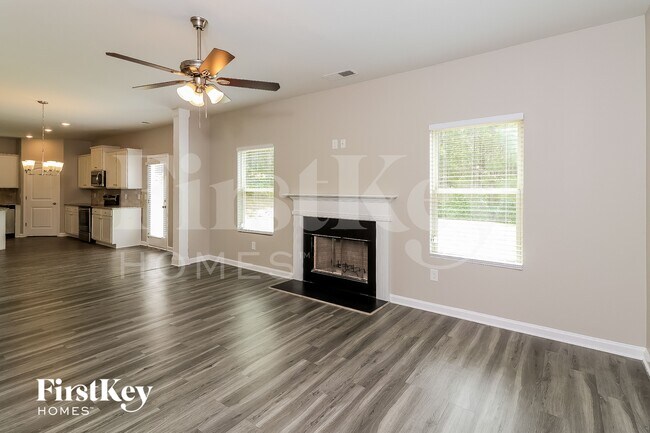 Photo - 382 Stable View Loop