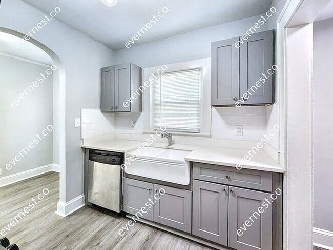 Photo - 1174 Ridgecrest Ln SE