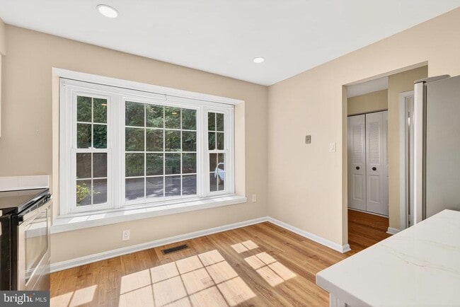 Photo - 7306 Eggar Woods Ln