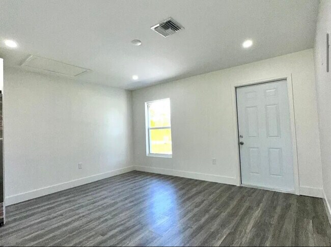 Photo - 1949 Quintero Ln