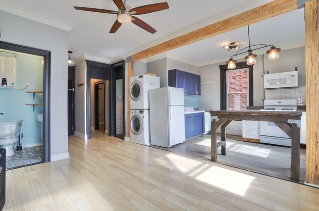 Building Photo - 388 Baldwin Ave Unit 2