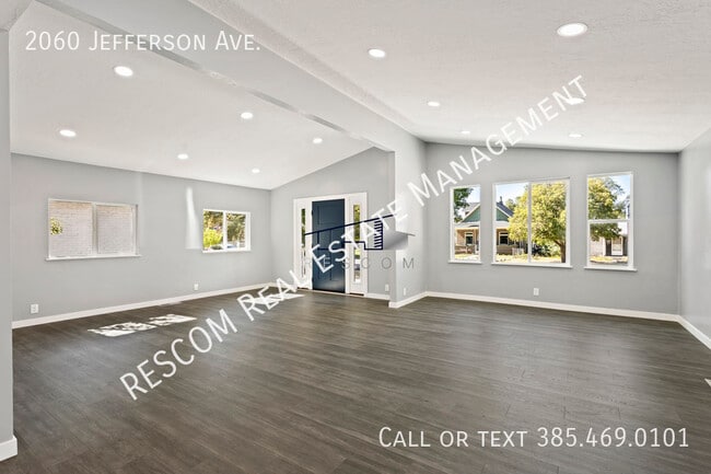 Photo - 2060 Jefferson Ave