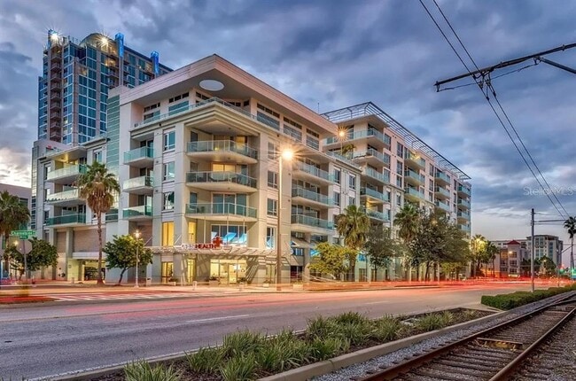 Building Photo - 912 Channelside Dr Unit 2803