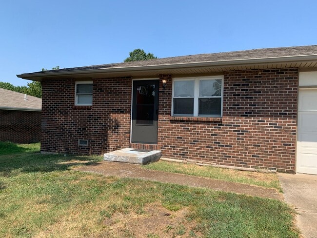 3825-3835 College View Ave