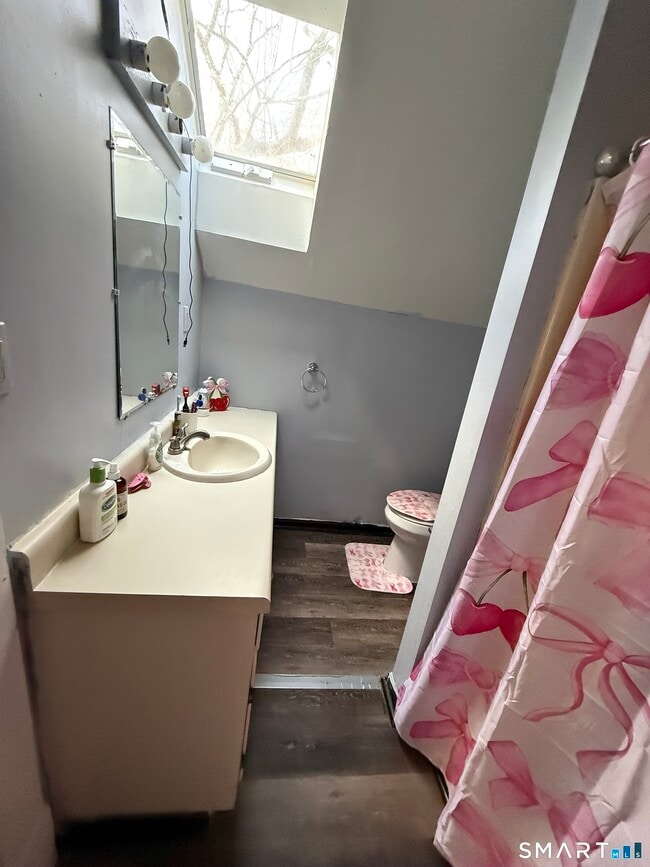 Photo - 74 George St