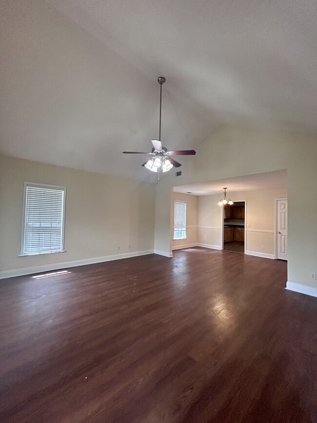 Photo - 7 Cromartie Dr