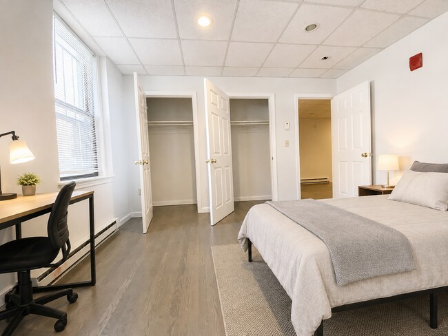 77 Park Dr Unit A