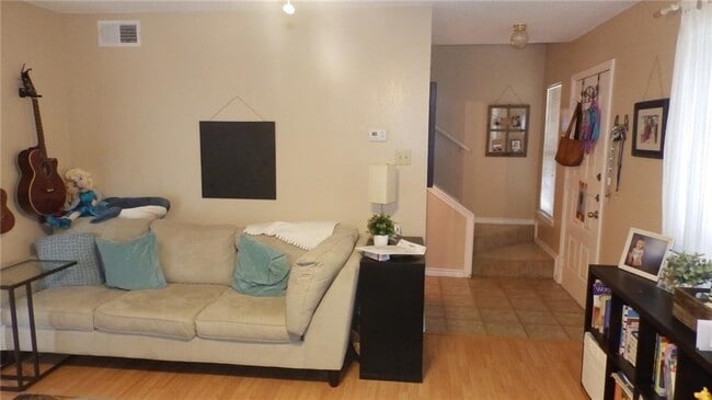 Photo - 8500 Lyndon Ln