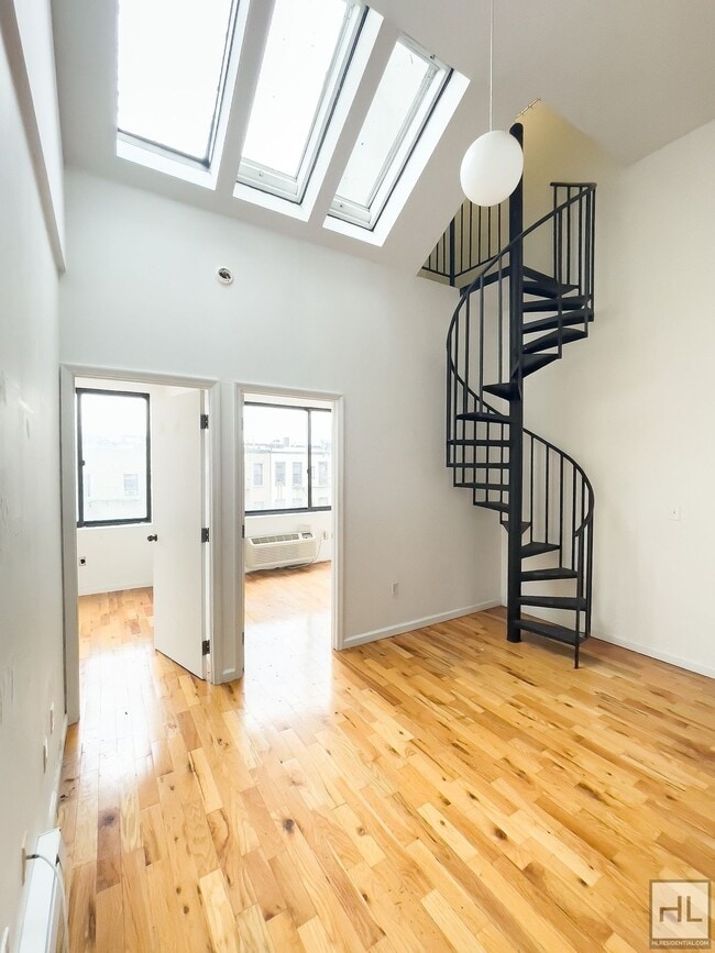 Photo - 3BR 1BA Skylit w/ Private Rooftop Terrace Unit 4B
