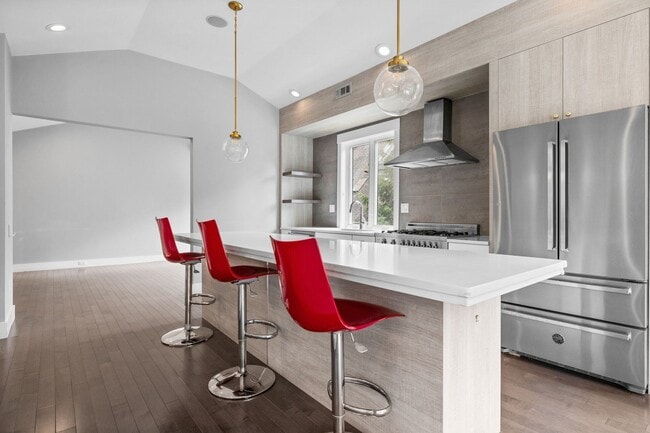 Photo - 202 Rawson Rd Unit PH