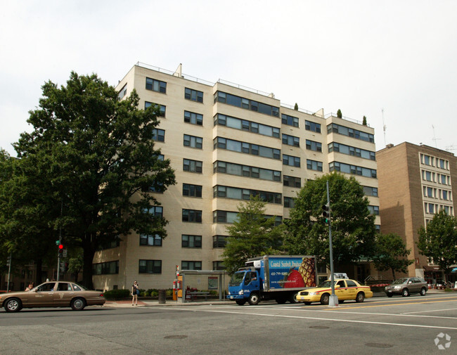 2400 Pennsylvania Avenue Apartments - 2400 Pennsylvania Avenue Apartments