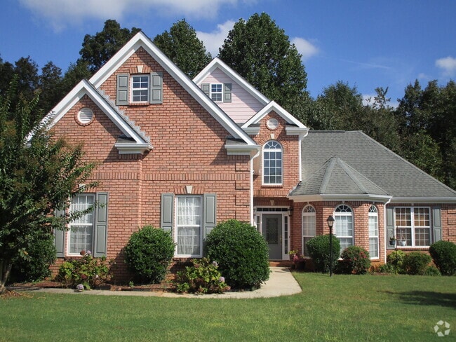 Building Photo - 2414 Manal Way Rental