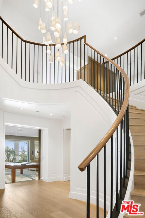 Photo - 1347 Palisades Beach Rd