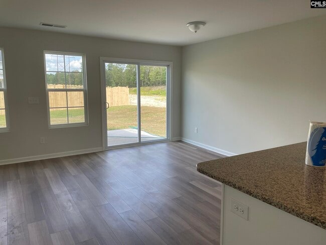 Photo - 435 Eclipse Ln