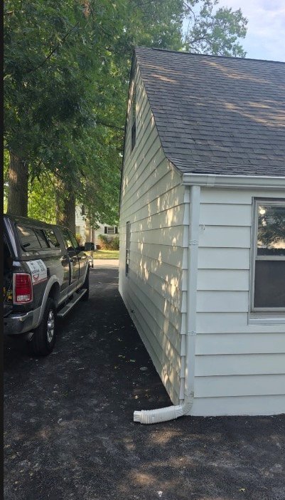 Photo - 23901 Colbourne Rd