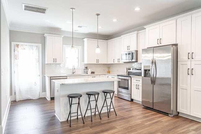 Photo - 315 Mashie Ct