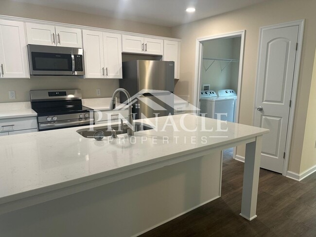 Photo - 213 Munford St