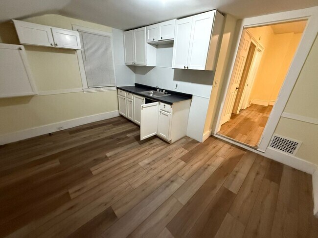 Photo - *Friendly Road, LLC 3404-3406 Walton Ave Unit 3406-Rear