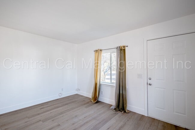 Photo - 1001 Woodrow Ave Unit 1001 Woodrow Ave