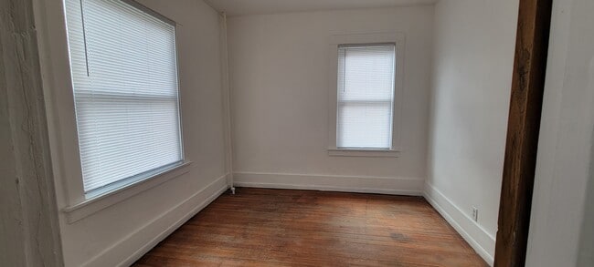 Photo - 617 W Main St Unit 1