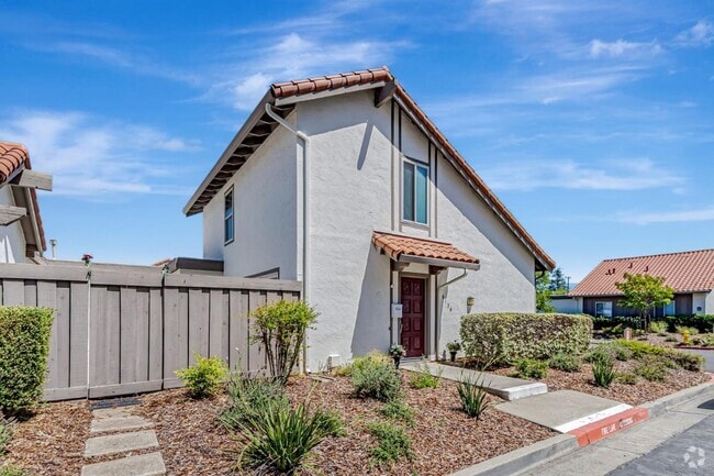 Building Photo - 8130 Park Villa Cir Rental