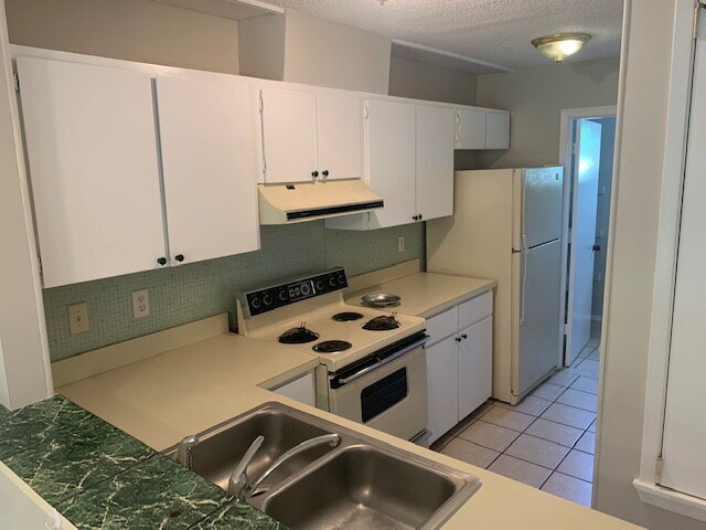 Photo - "Charming 2-Bed Townhouse Retreat in Fort ... Unidad B