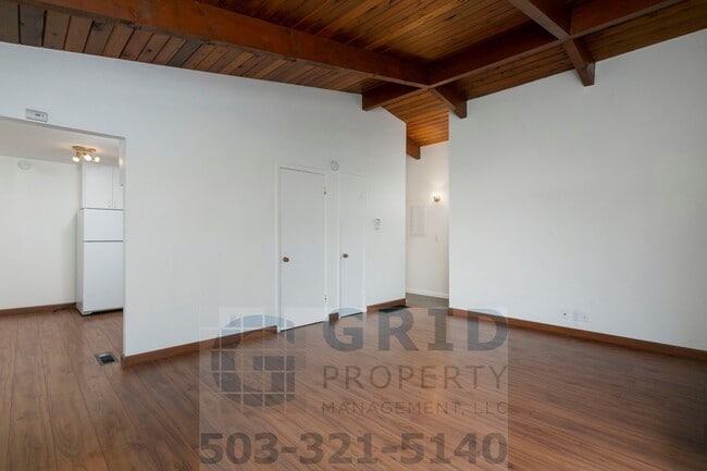 Building Photo - Gorgeous 2 Bedroom Home Available in Lake ... Unit 632