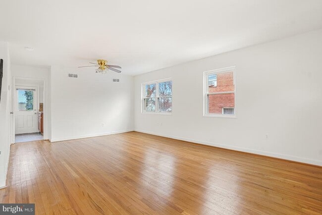 Photo - 6212 Carters Ln