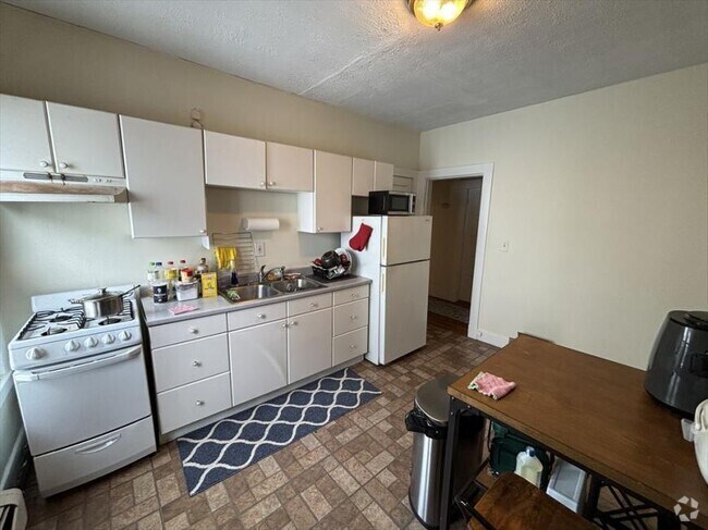 Building Photo - 3.0 bedroom in Cambridge Massachusetts 02140 Unit U1 Rental