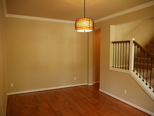 Photo - 5 Bedroom 2.5 Bath Home Near Downtown Redmond