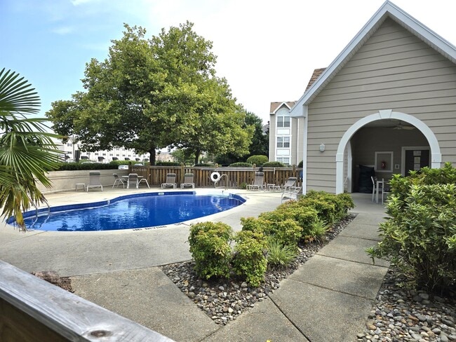 2236 Lesner Crescent