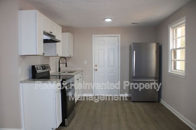 Photo - 301 Jehossee Dr SE