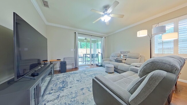 Photo - 858 Solimar Way