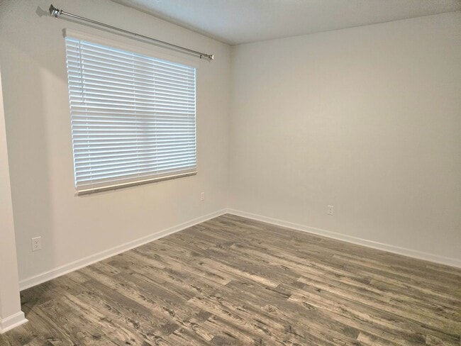 Photo - 4828 Southwind Rd