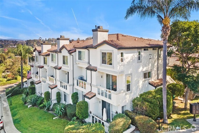 Building Photo - 30902 Club House Dr Unit 20E