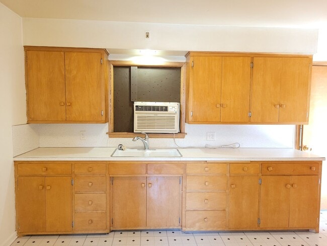 Photo - 1120 S 12th Ave Ct Unidad Upper