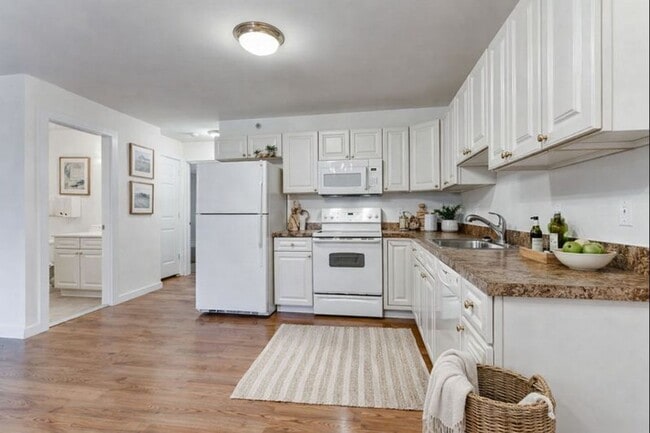 349 Braeside Ave Unit 209- Orchard Street Apartments