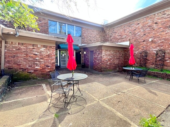 Photo - 129 Stonewall St