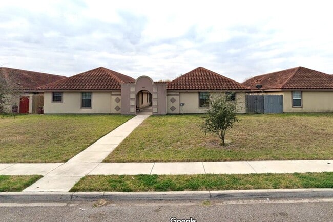 Building Photo - 207 S Ridge Ln Unit 4 Rental