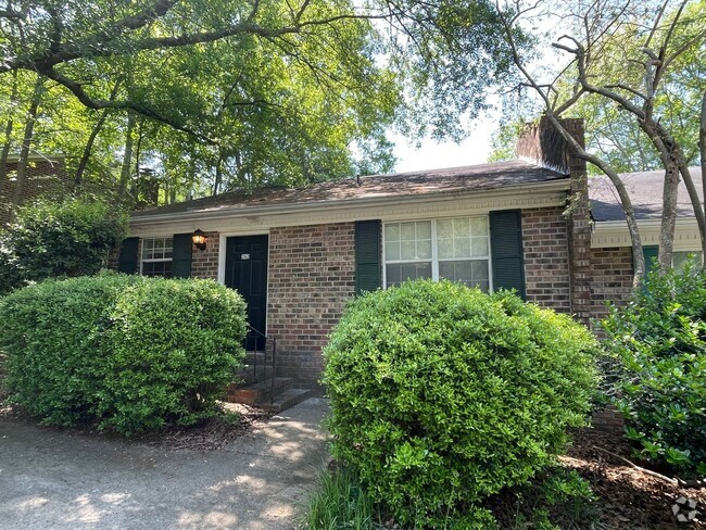 Building Photo - 2 bedroom, 2 bath duplex in Sleepy Creek o... Rental