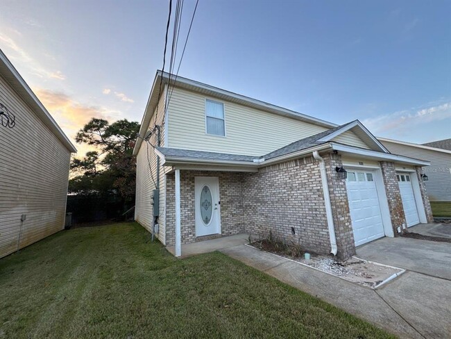 Photo - 2127 Tom St Unit 2127