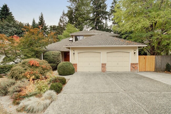 Building Photo - 5bd/3.5ba Bellevue House