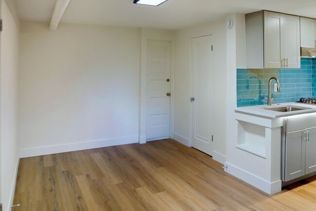 Photo - 1364 Lafayette St Unit 3