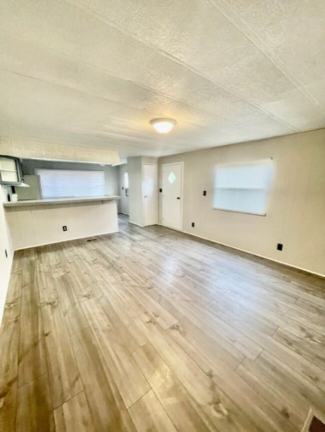 Photo - Must see this adorable 3 bedroom 1.5 bath ...