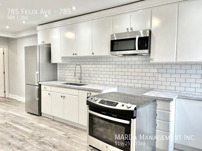 Photo - NEW RENOVATED 3 BED / 2.5 BATH! + HYDRO & GAS Unité 785