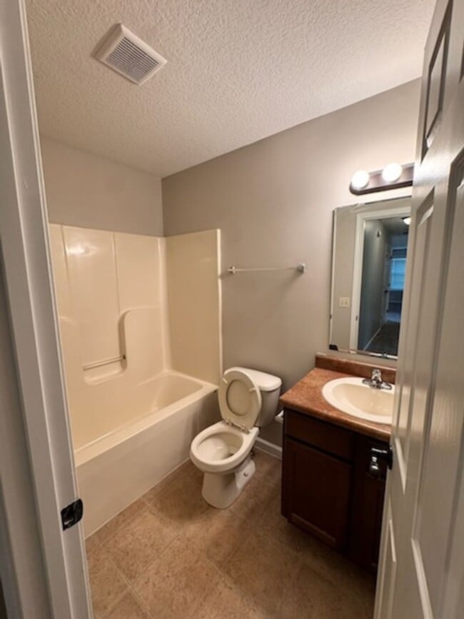 Photo - New 3 bedroom listing in north Fort Wayne!