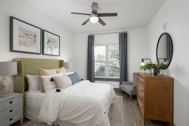 Photo - Canterbury Circle