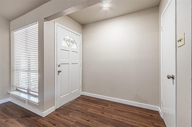 Photo - 1018 McCallum Dr