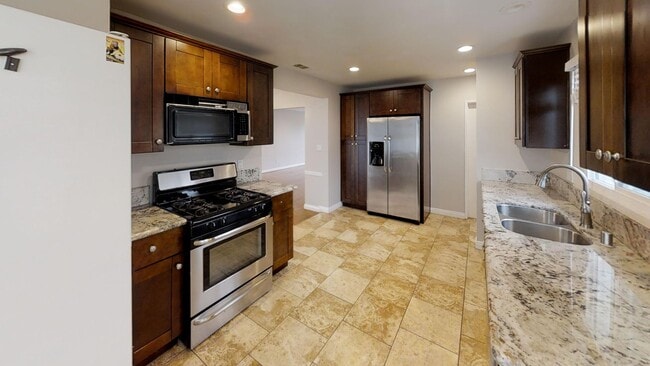 SDSU 5BD House – Walk to Campus, Prime Stu... - SDSU 5BD House – Walk to Campus, Prime Stu...